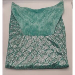 Mermaid Tail Blanket Super Soft Fleece 60" x 25" - Seafoam Green Silver Scales